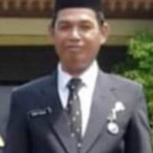 Kepala Sekolah SMA ISLAM ATTAUFIQ